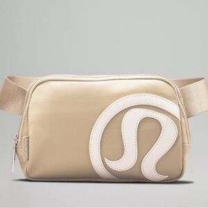 Lululemon Athletica Tan and White Belt Bag Modern Design